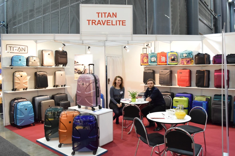 Titan i Travelite na Kabo