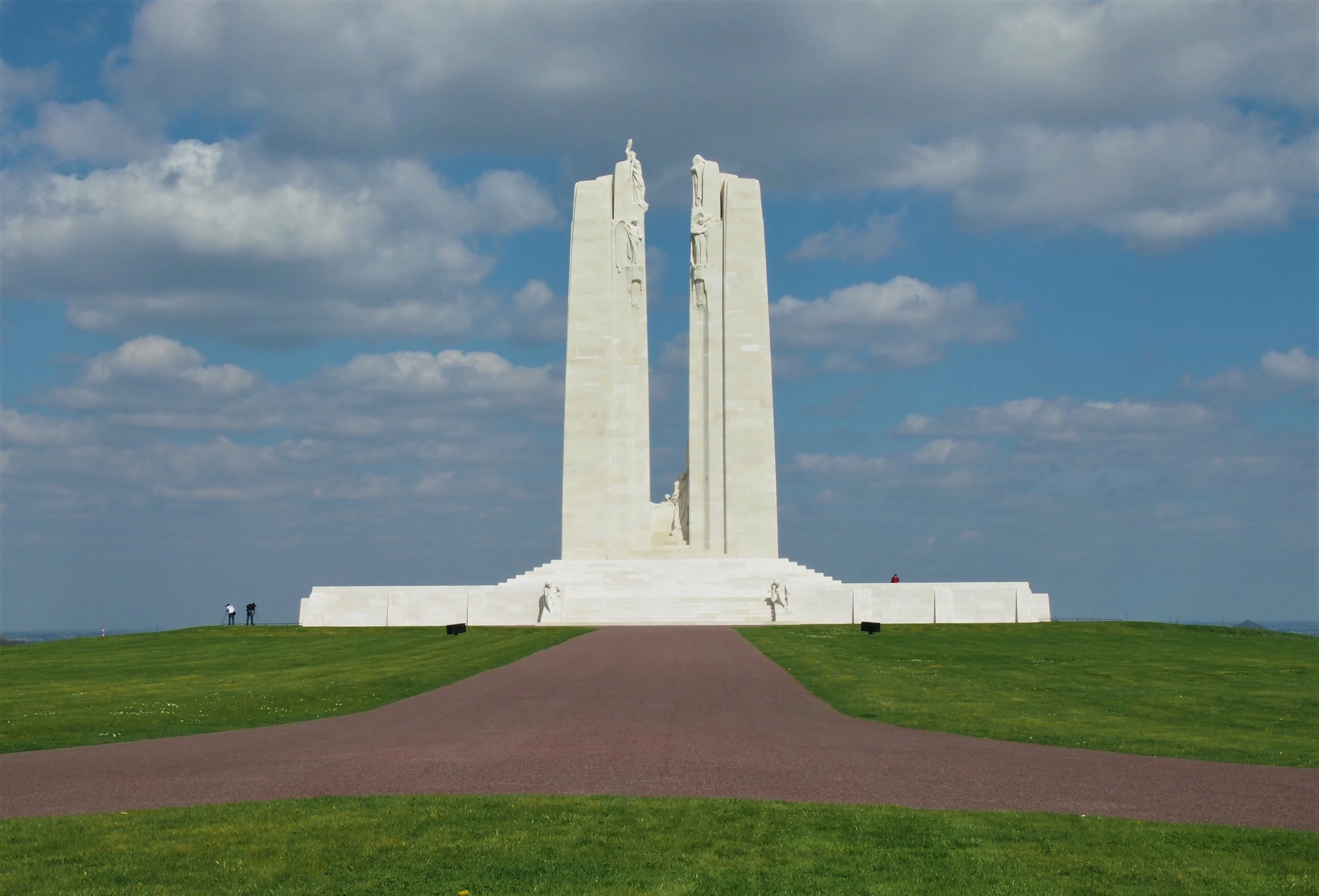 Spomenik u Vimyju